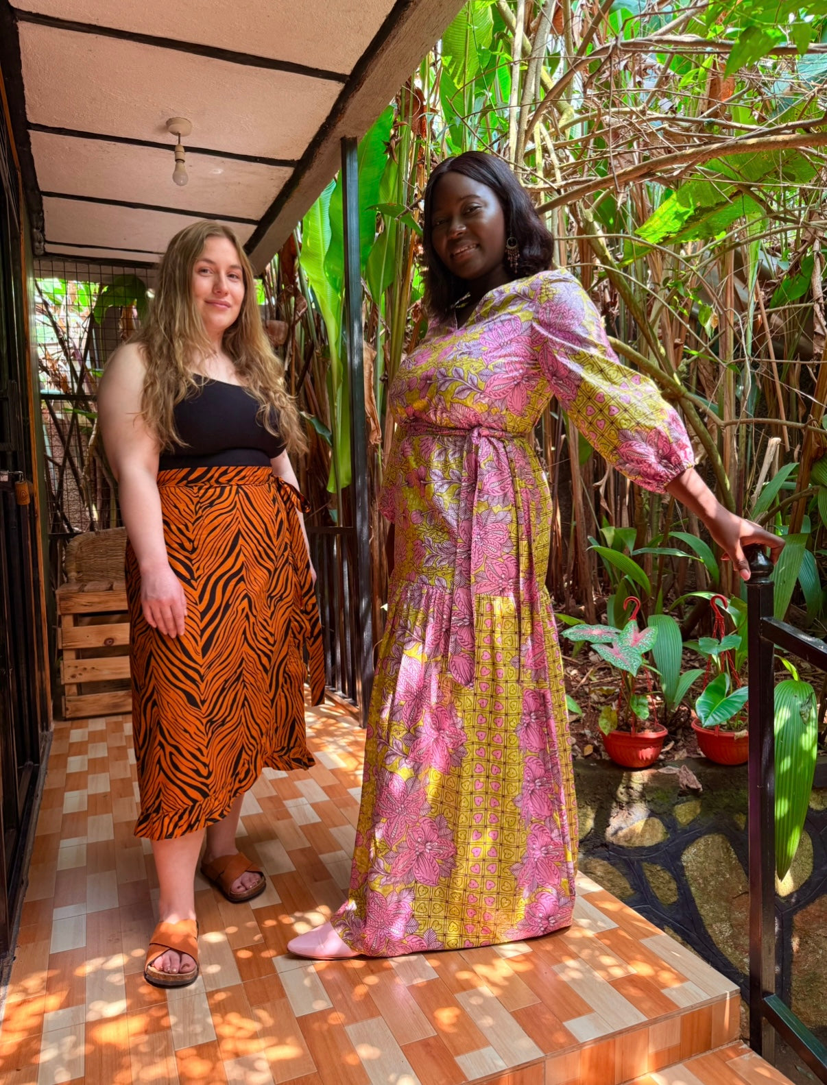 Polka Kietaisuhame ruskea-musta S-L