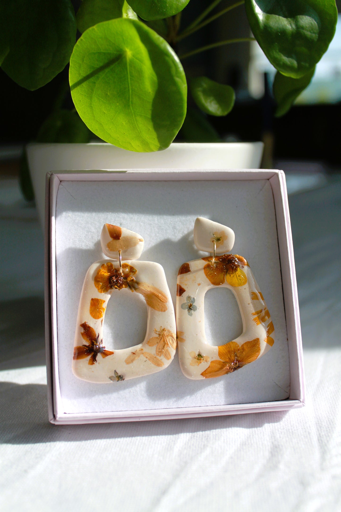 Floral Sheila Earrings (multiple colors)