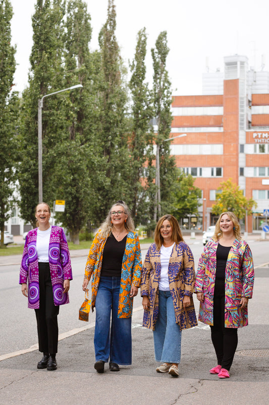 Kevyt Esther Pitkä Jakkutakki