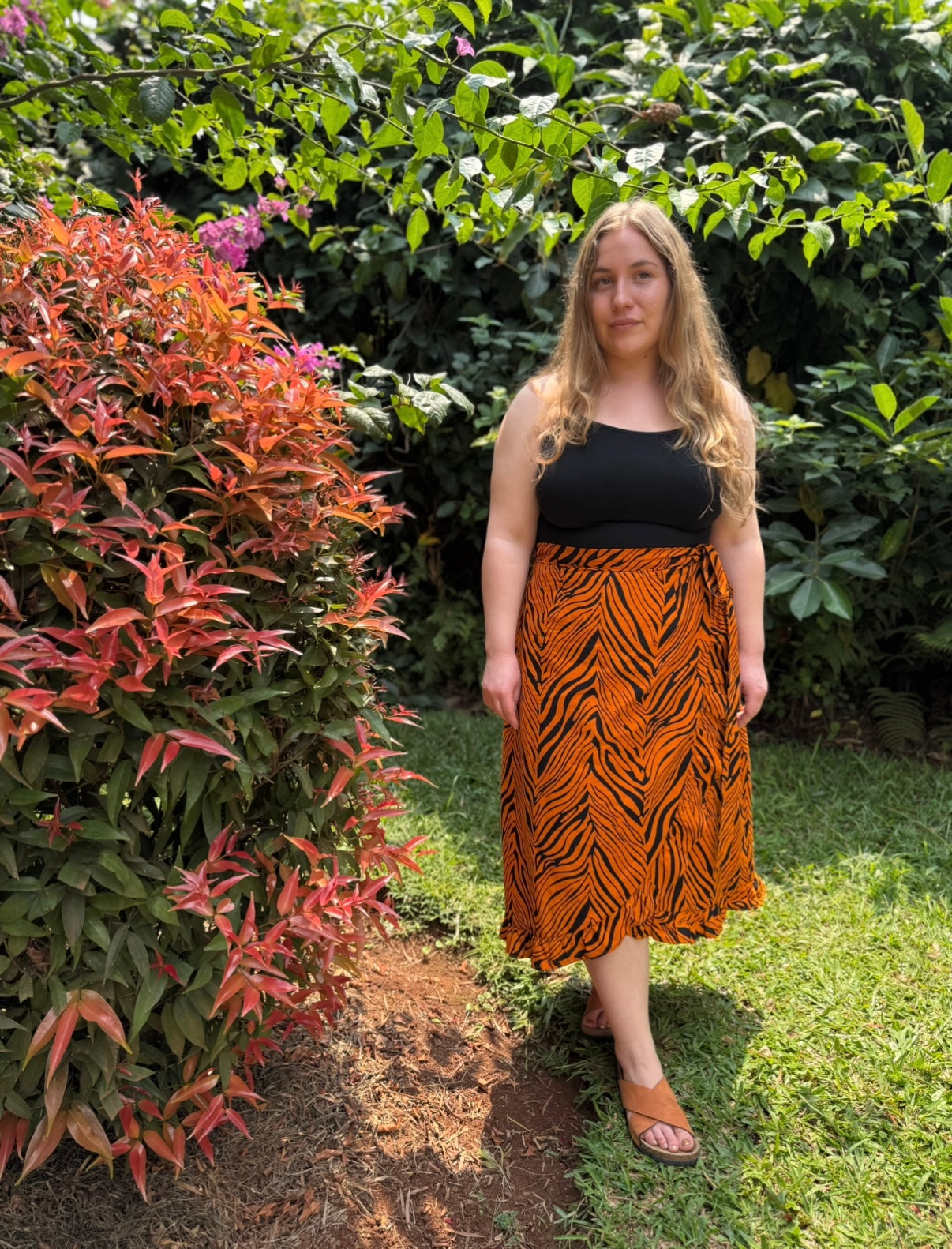 Polka Kietaisuhame ruskea-musta S-L