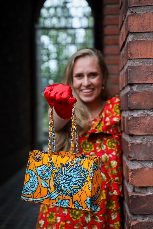 Helga Käsilaukku