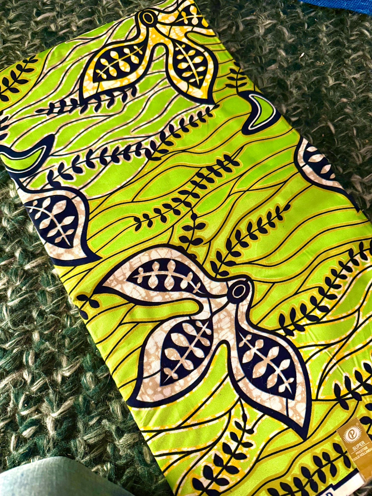 Fabrics (kitenge and ankara), several colors