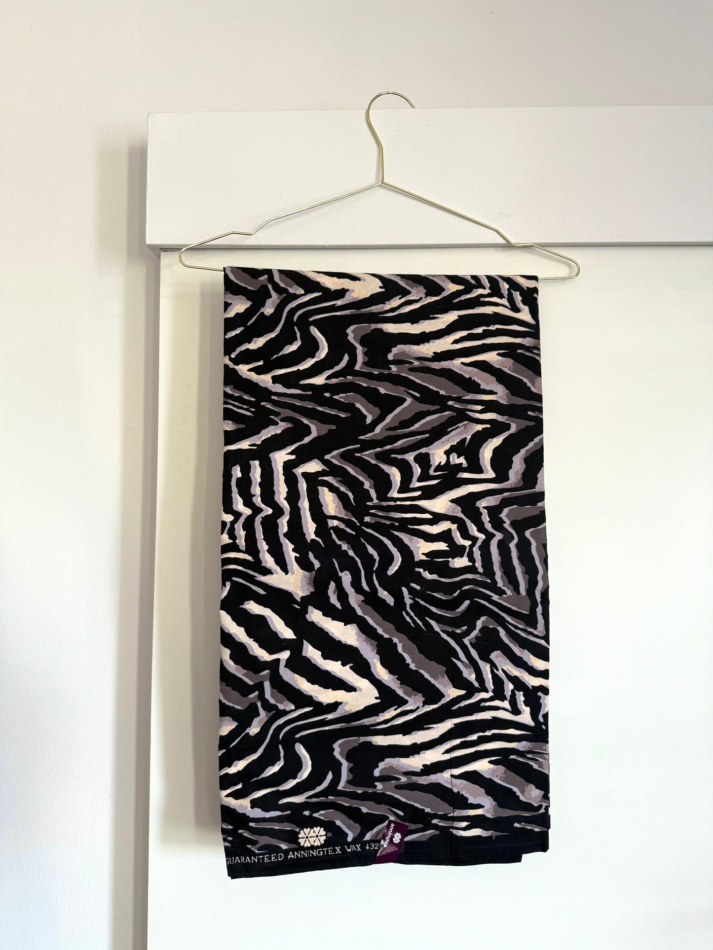 Fabrics (kitenge and ankara), several colors
