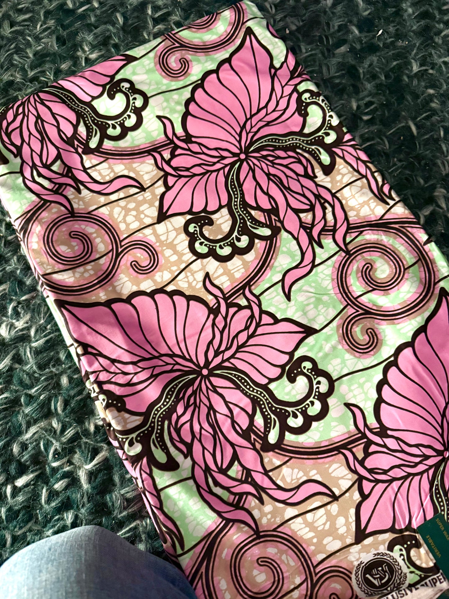 Fabrics (kitenge and ankara), several colors