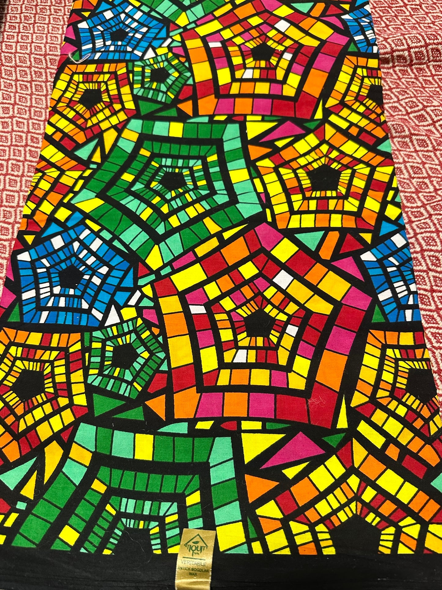 Kankaat (kitenge ja ankara), useita värejä