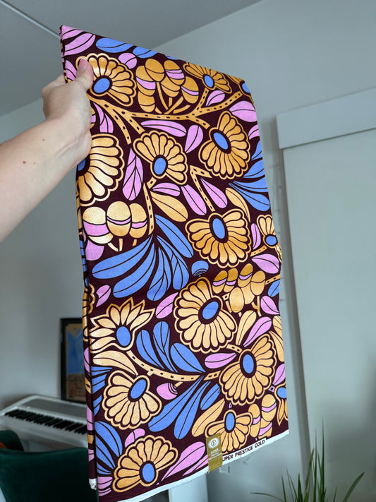 Kankaat (kitenge ja ankara), useita värejä